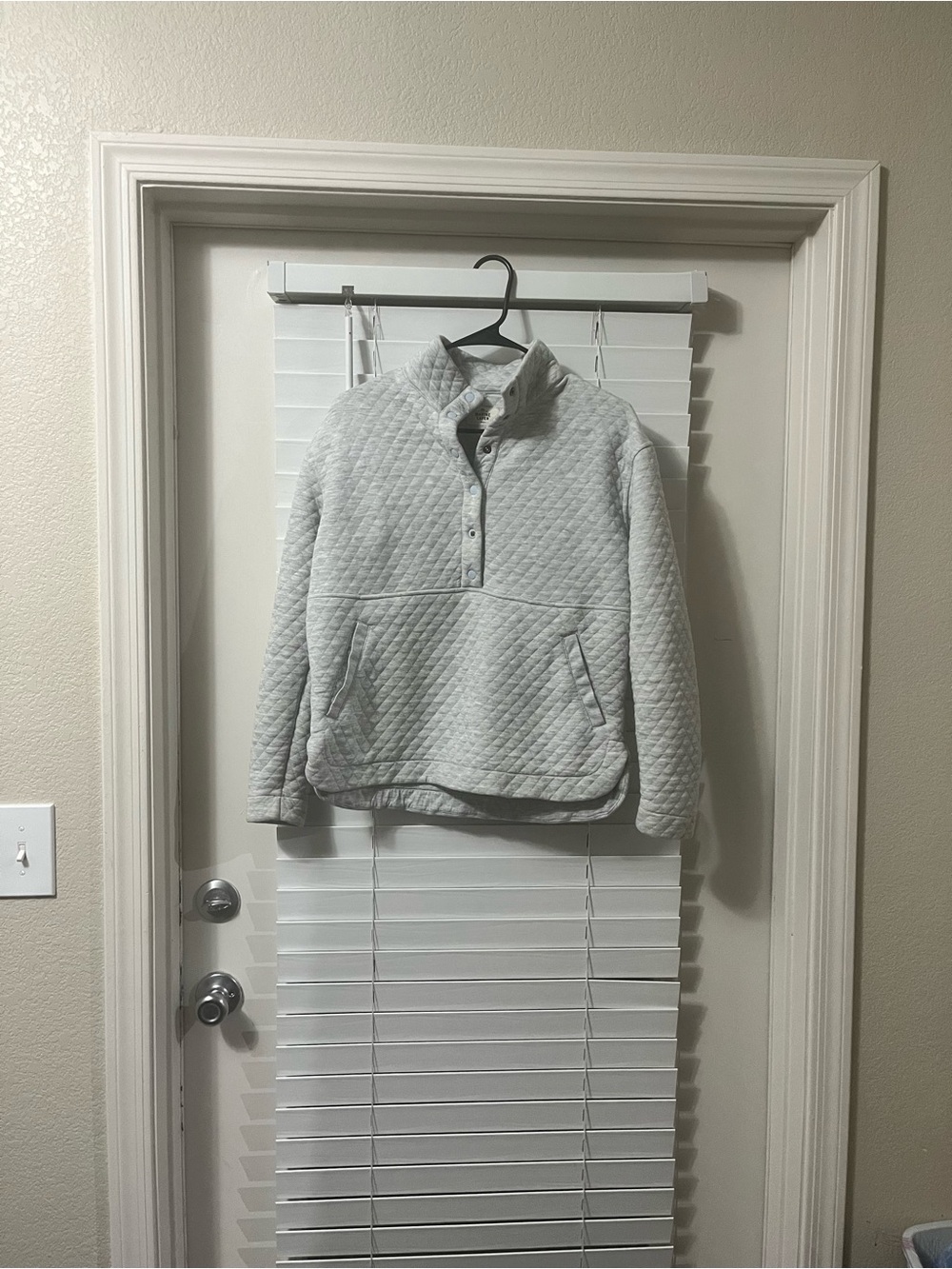 Marine Layer Quilted Snap Pullover Sweater - Light Gray